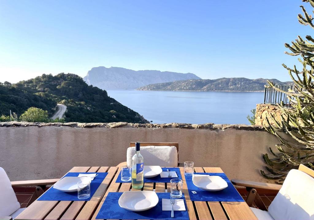 Capo Coda Cavallo Apartment | SAN TEODORO PUNTA EST BILOCALE VISTA MARe