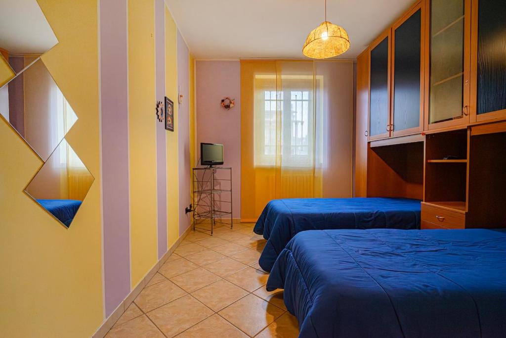 Lainate Apartment | Spacious Accommodation in Lainate - 2 Large Bedrooms for 4