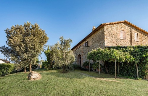 Castel del Piano Villa | Casale Montenero In Castel del Piano, Tuscany