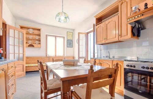 Varese Ligure House | 2 bedroom nice home in Varese Ligure