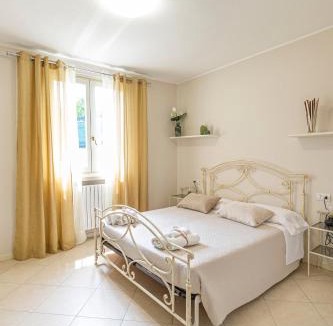Moniga del Garda Bed & Breakfast | B&B Casa Paola