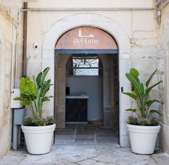 Trani Bed & Breakfast | BeHome