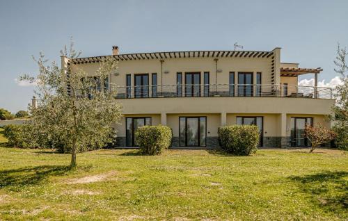Collevecchio House | Blue Cherry