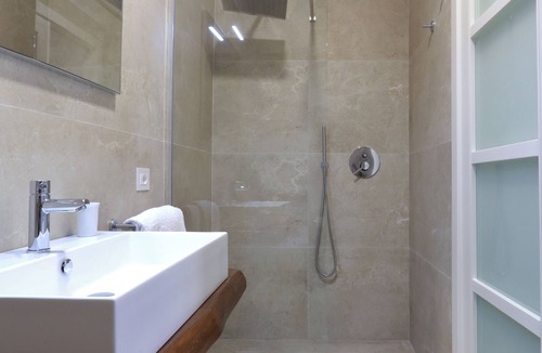 Cenate Bed & Breakfast | Carrubia