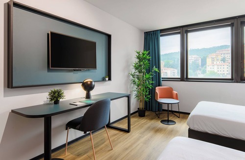 San Giovanni-Chiadino-Rozzol Hotel | CX Trieste Giulia
