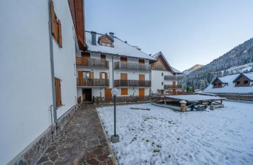 Tarvisio Apartment | GuestHost - Small & Charming Apt - Overlooking the Alps