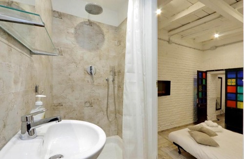 Trastevere Apartment | Happiness