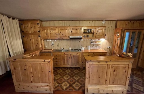 Corgnolaz Apartment | Im Skigebiet auf autofreier Alm zwischen den höchsten Bergen der Alpen.