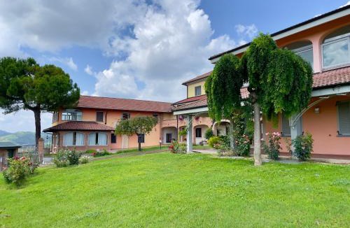 Grazzano Badoglio Bed & Breakfast | Landora