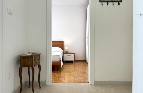 Barriera Vecchia-San Giacomo Apartment | Lemonade
