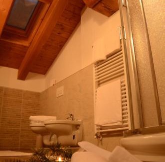 Dzovennoz Bed & Breakfast | Maison Constance