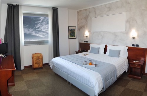 Roreto Hotel | Medea