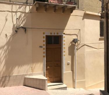 Sciacca Historic Centre Apartment | Sciacca32