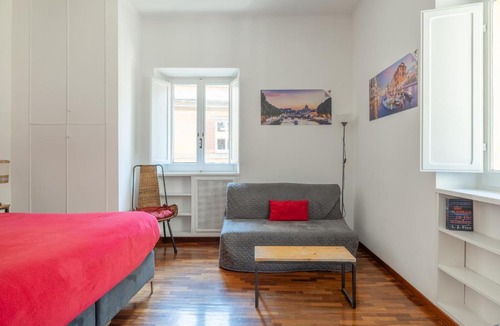 Rione V Ponte Apartment | Smart Lodging Sky