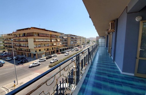 Crotone Apartment | Tari Home Holiday House for Family Near the Sea