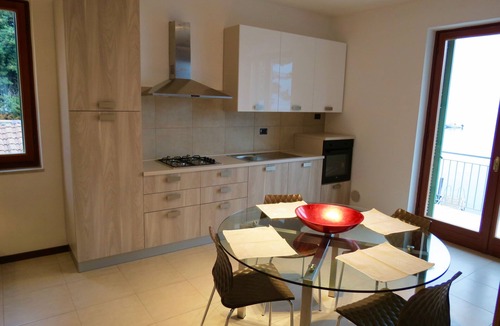 Predore House | Villa Anastasye