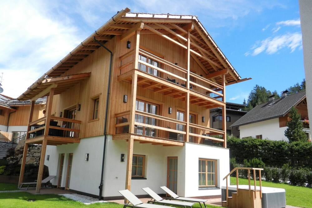 Photo of Outdoor in Mareo
