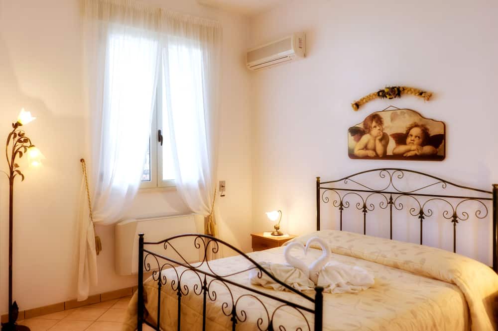 Photo of Bedroom in Cocumola