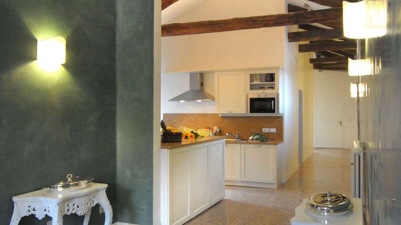 Photo of Kitchen in Dorsoduro