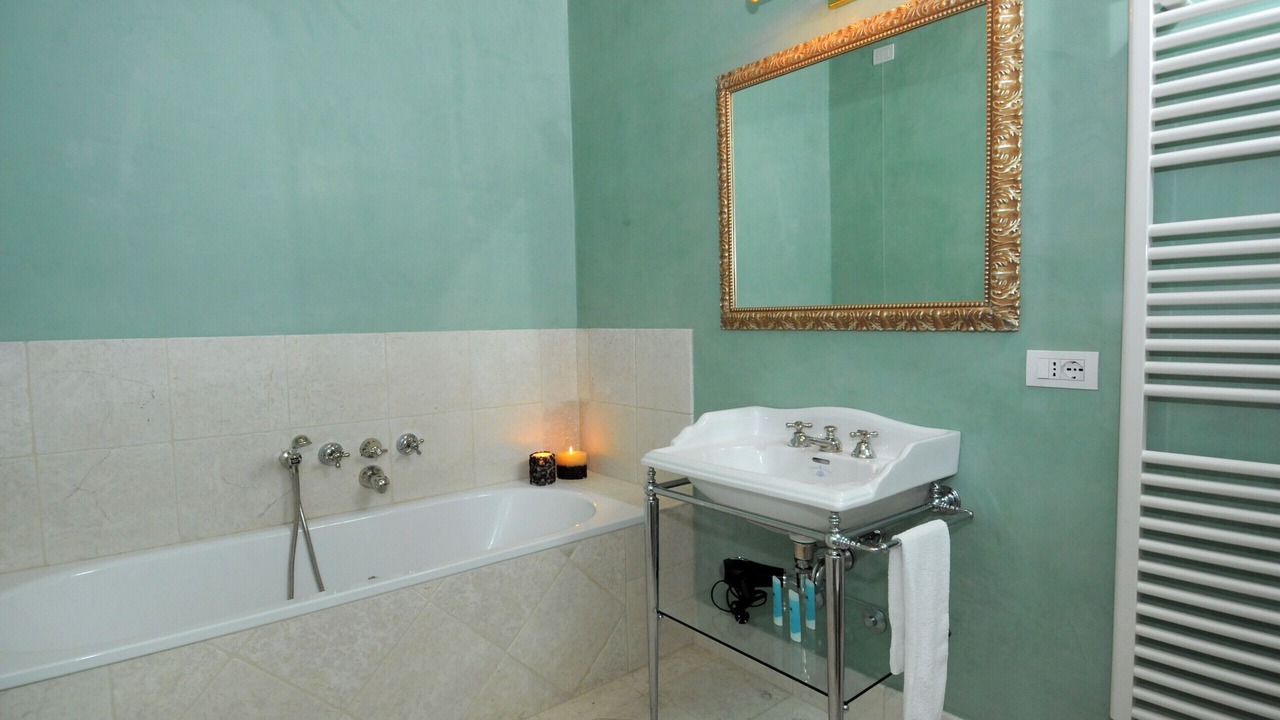 Photo of Bathroom in Dorsoduro