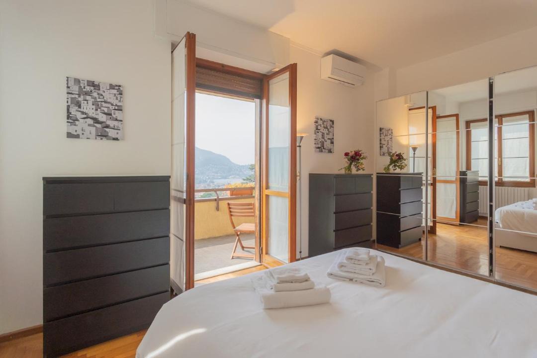 Photo of Bedroom in Como