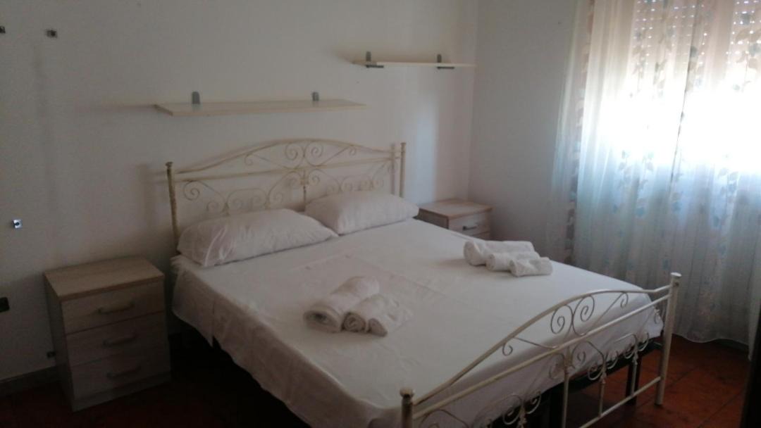 Photo of Bedroom in Parabita