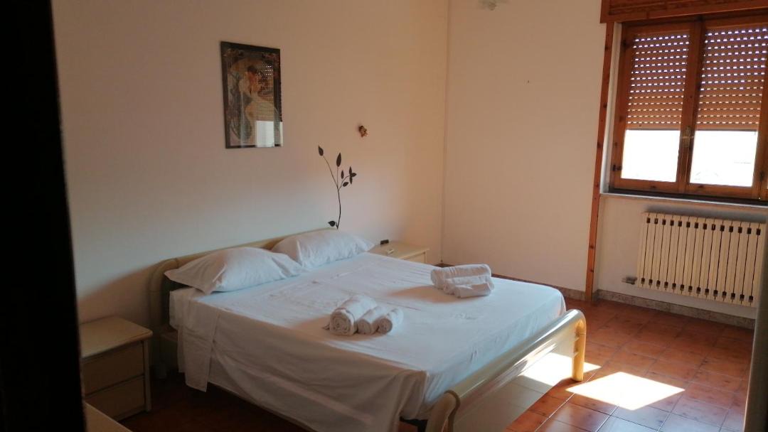 Photo of Bedroom in Parabita