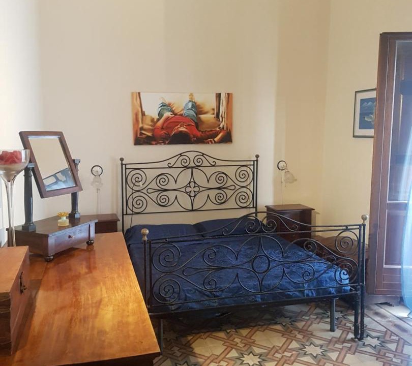 Photo of Bedroom in Gallipoli Historic Center